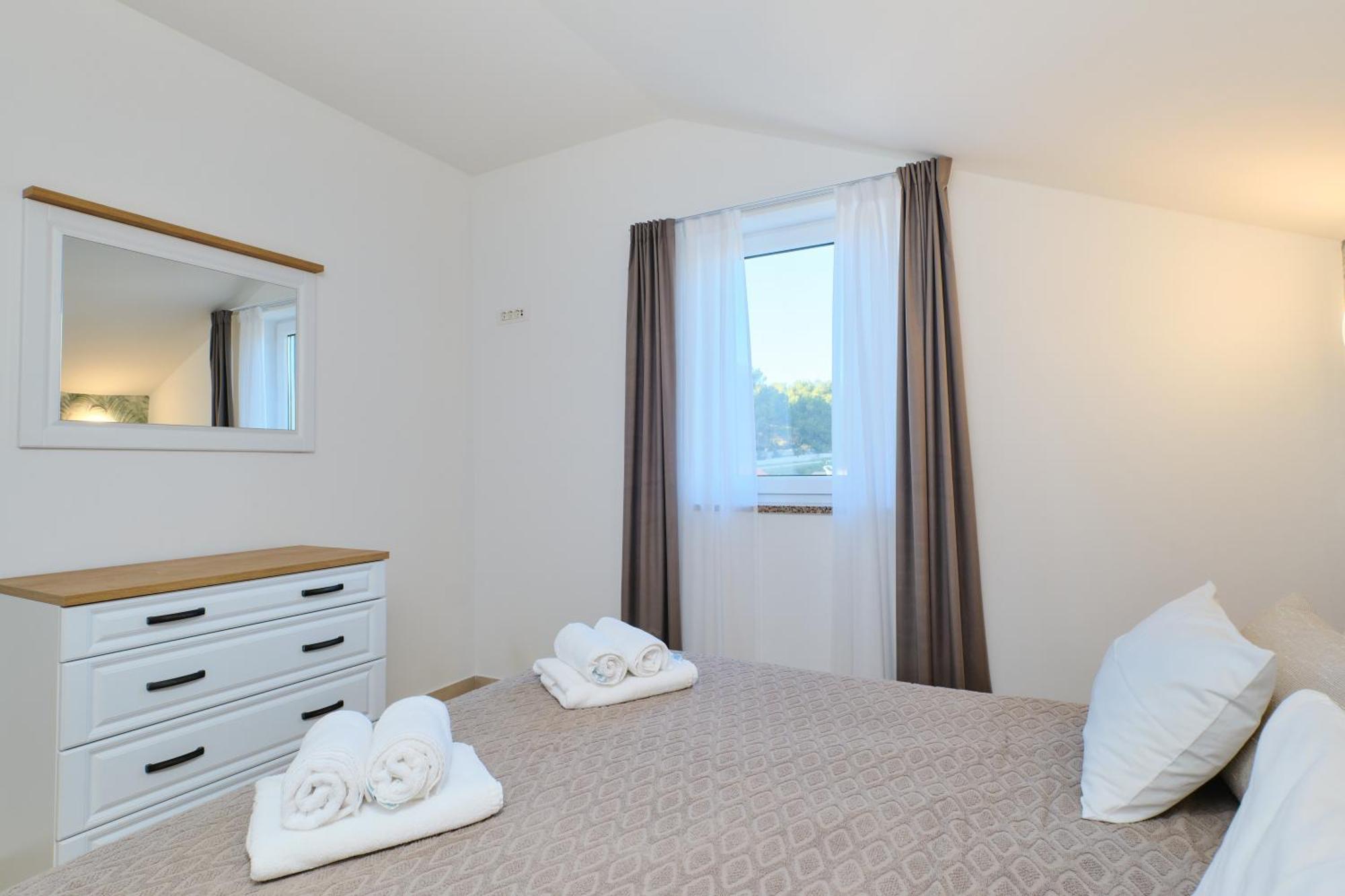 Apartments Divna มาลีโลชินจ์ ภายนอก รูปภาพ