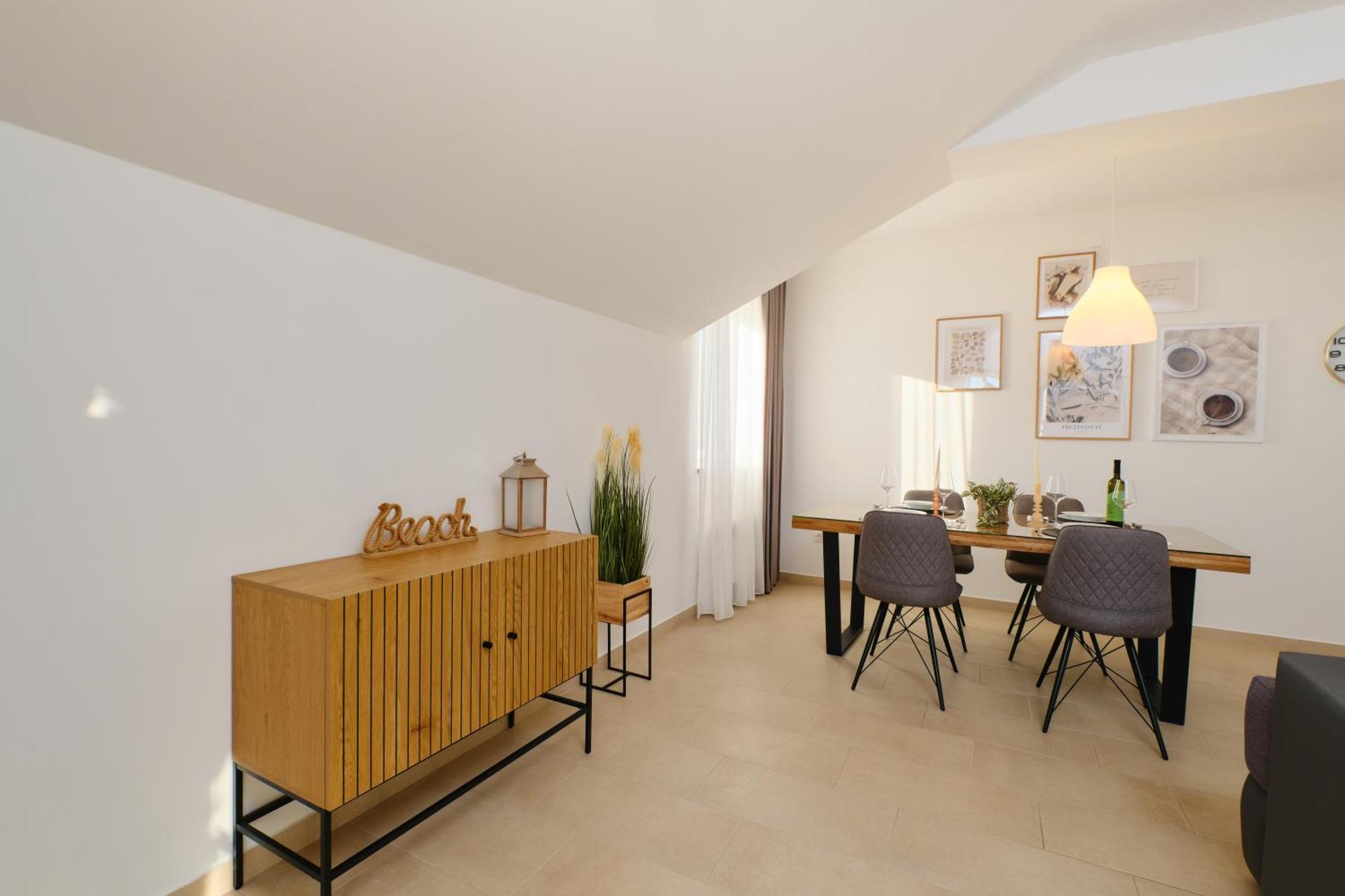 Apartments Divna มาลีโลชินจ์ ภายนอก รูปภาพ