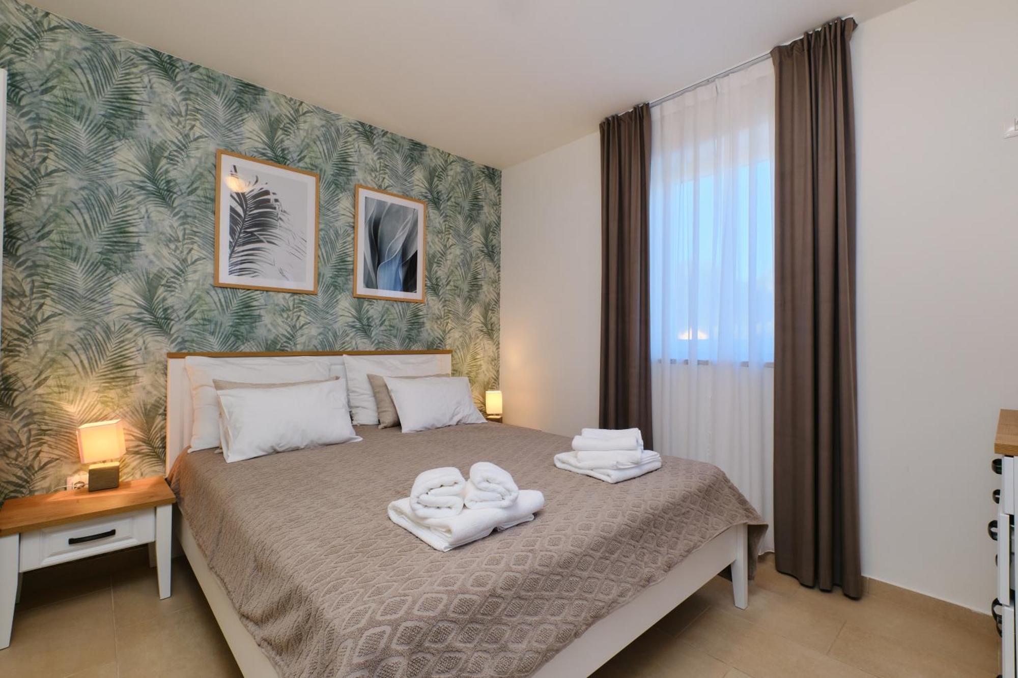 Apartments Divna มาลีโลชินจ์ ภายนอก รูปภาพ