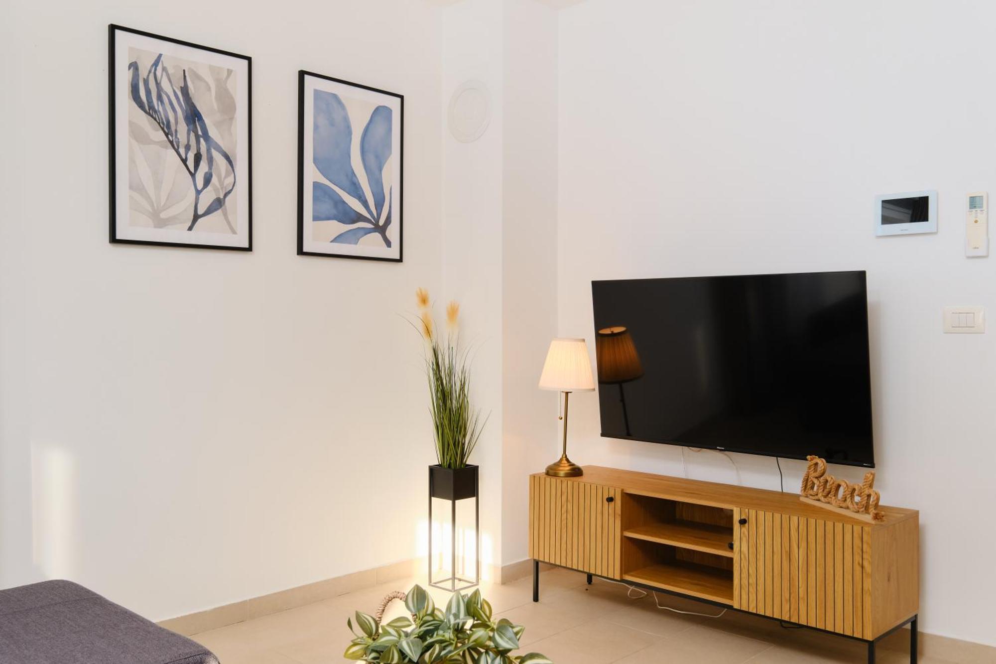 Apartments Divna มาลีโลชินจ์ ภายนอก รูปภาพ