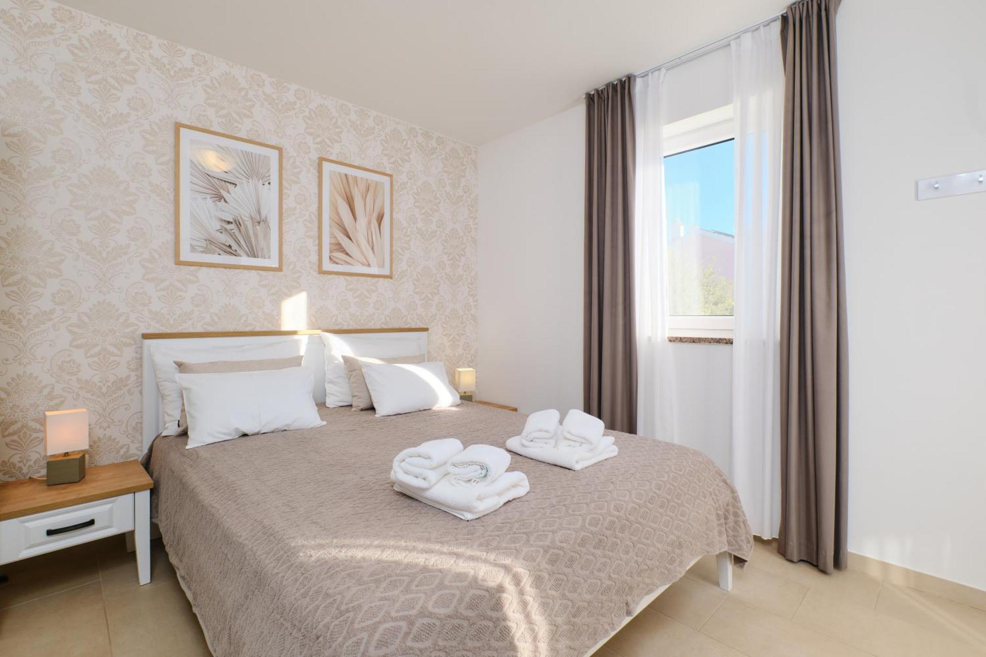 Apartments Divna มาลีโลชินจ์ ภายนอก รูปภาพ