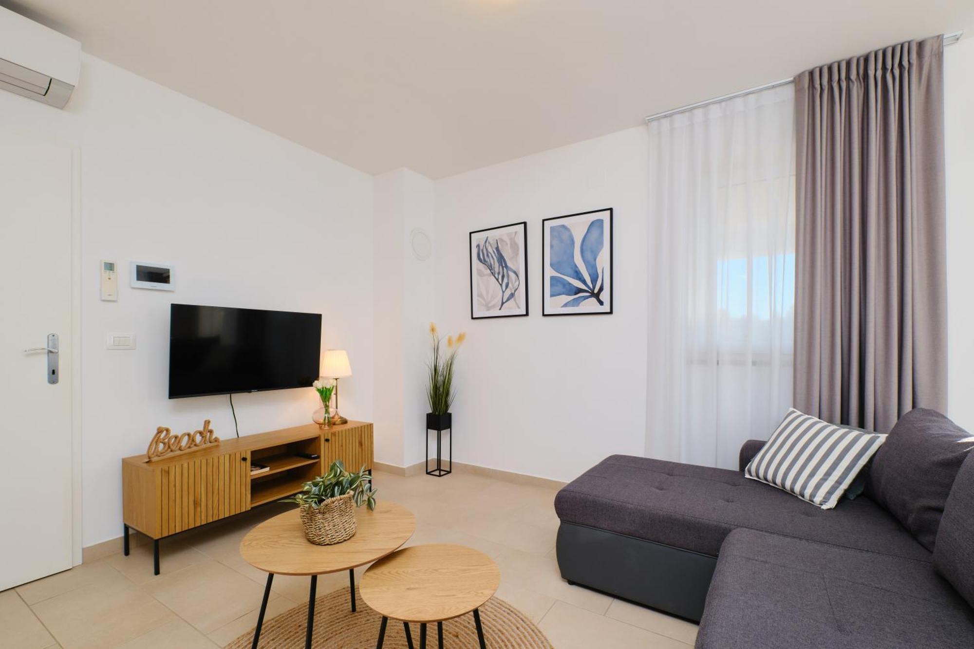 Apartments Divna มาลีโลชินจ์ ภายนอก รูปภาพ