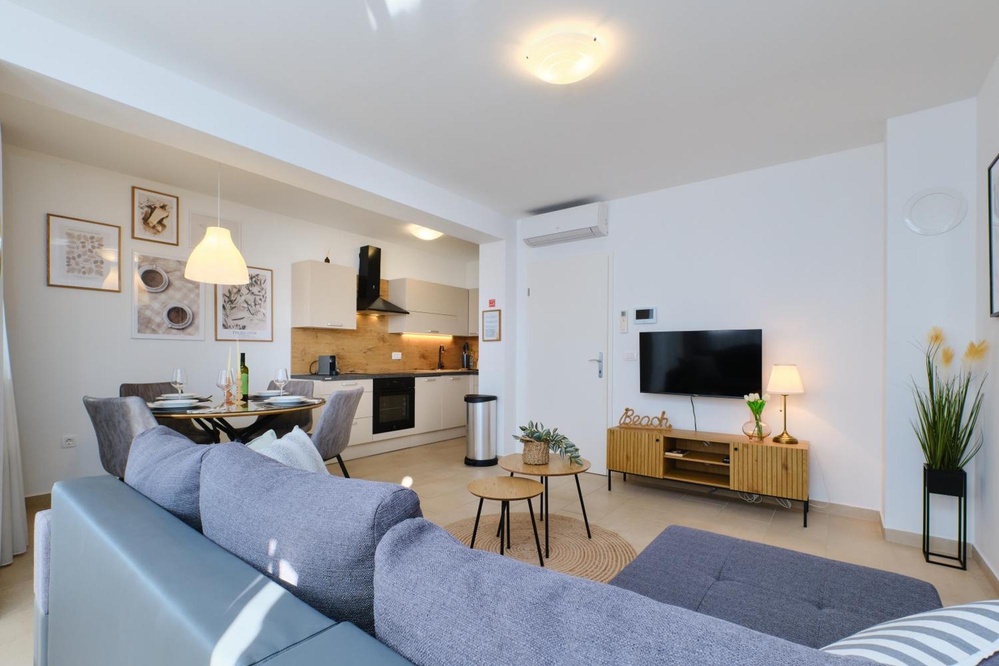 Apartments Divna มาลีโลชินจ์ ภายนอก รูปภาพ