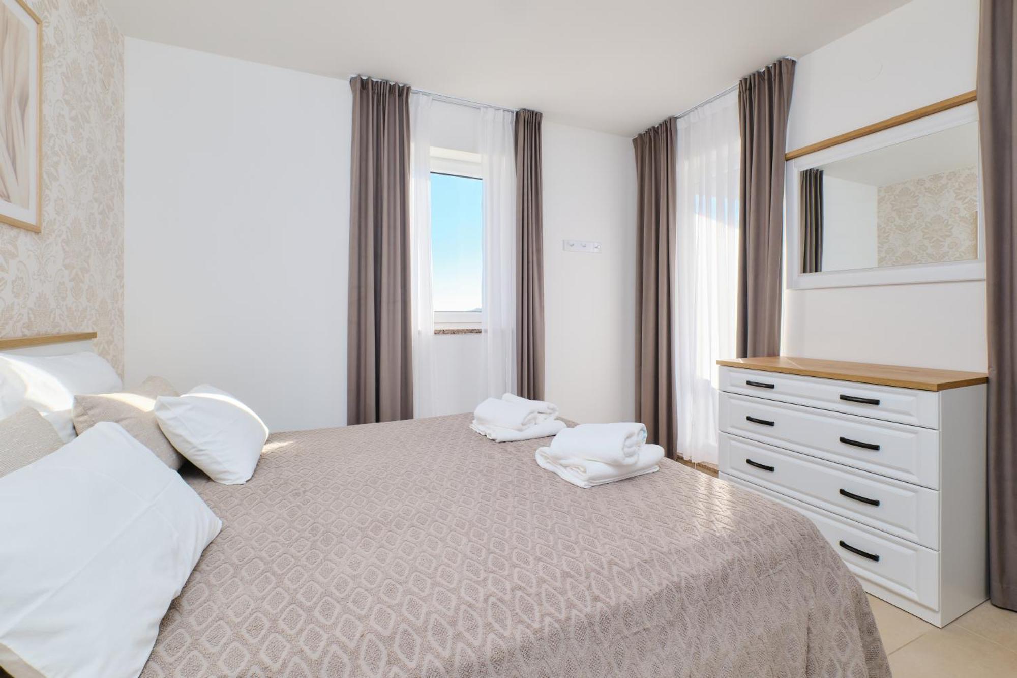 Apartments Divna มาลีโลชินจ์ ภายนอก รูปภาพ